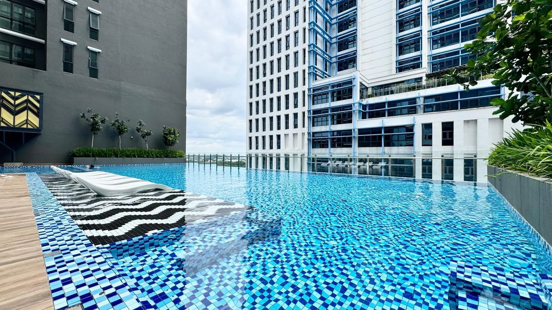 Alinea Suites By Moka Shah Alam 0*,  Malaysia